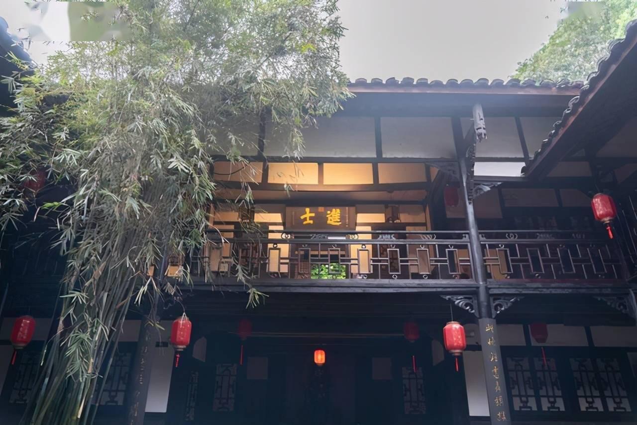 发现古老遗迹
